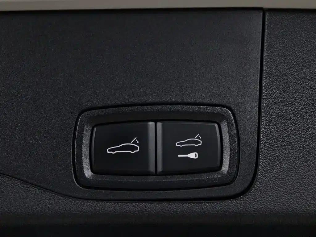 Taycan 2022 Taycan 4 Cross Turismo — миниатюра 10