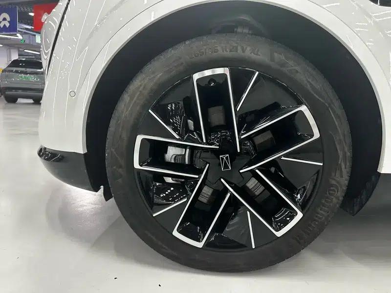 Avita 11 2025 Max Rear-Wheel Drive Extended Range — миниатюра 13