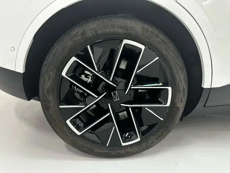 Avita 11 2025 Max Rear-Wheel Drive Extended Range — миниатюра 15