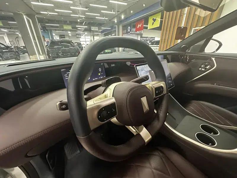 Avita 11 2025 Max Rear-Wheel Drive Extended Range — миниатюра 19