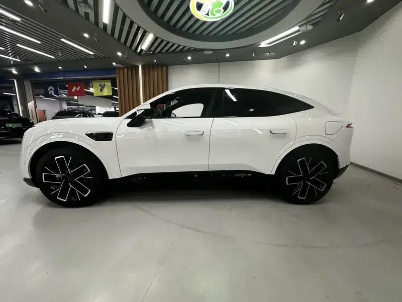Avita 11 2025 Max Rear-Wheel Drive Extended Range — миниатюра 3