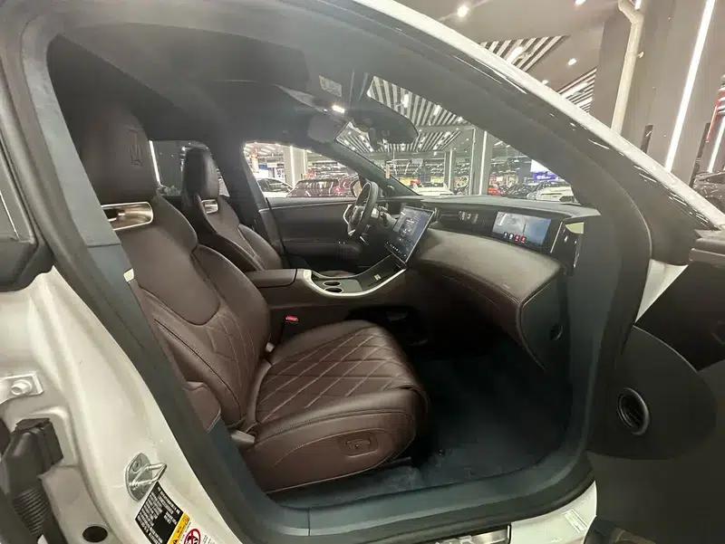 Avita 11 2025 Max Rear-Wheel Drive Extended Range — миниатюра 24