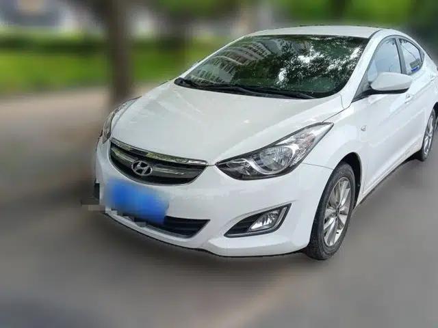 Hyundai Elantra (5th Generation / Langdong) 2015 1.6L Automatic Fashion Model