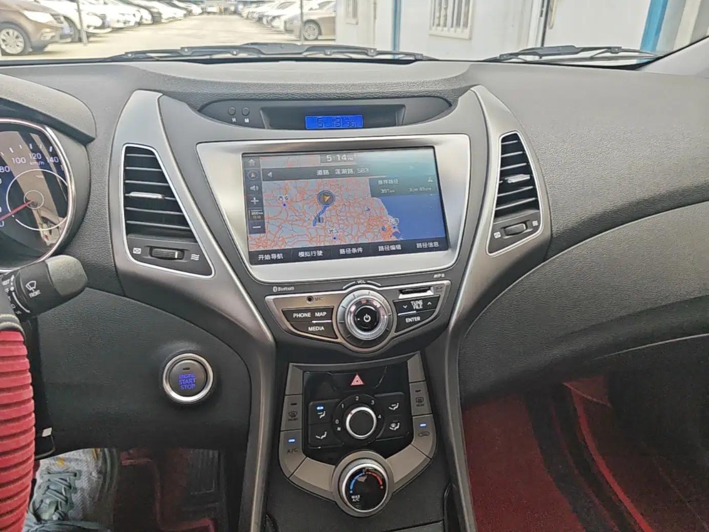 Hyundai Elantra (5th Generation / Langdong) 2015 1.6L Automatic Leading Model — миниатюра 15
