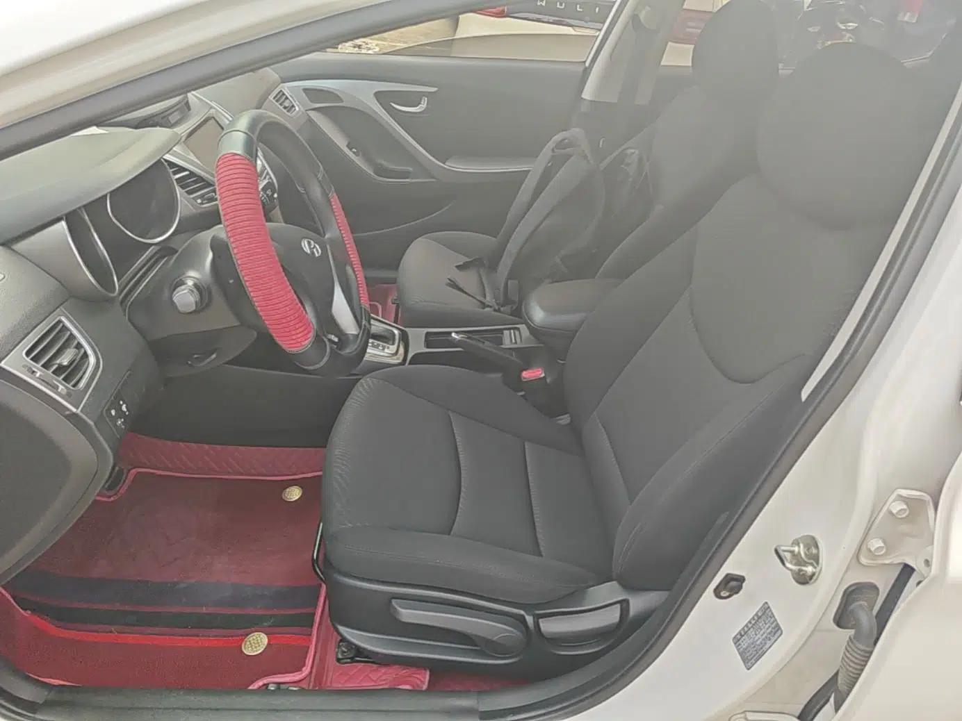 Hyundai Elantra (5th Generation / Langdong) 2015 1.6L Automatic Leading Model — миниатюра 17