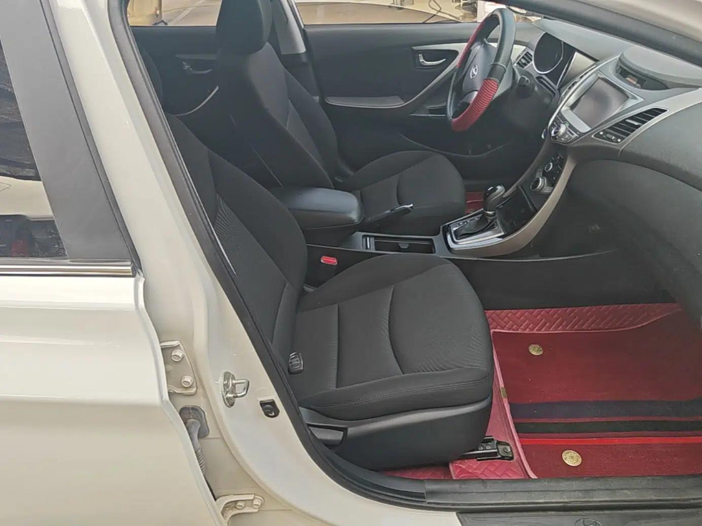 Hyundai Elantra (5th Generation / Langdong) 2015 1.6L Automatic Leading Model — миниатюра 19