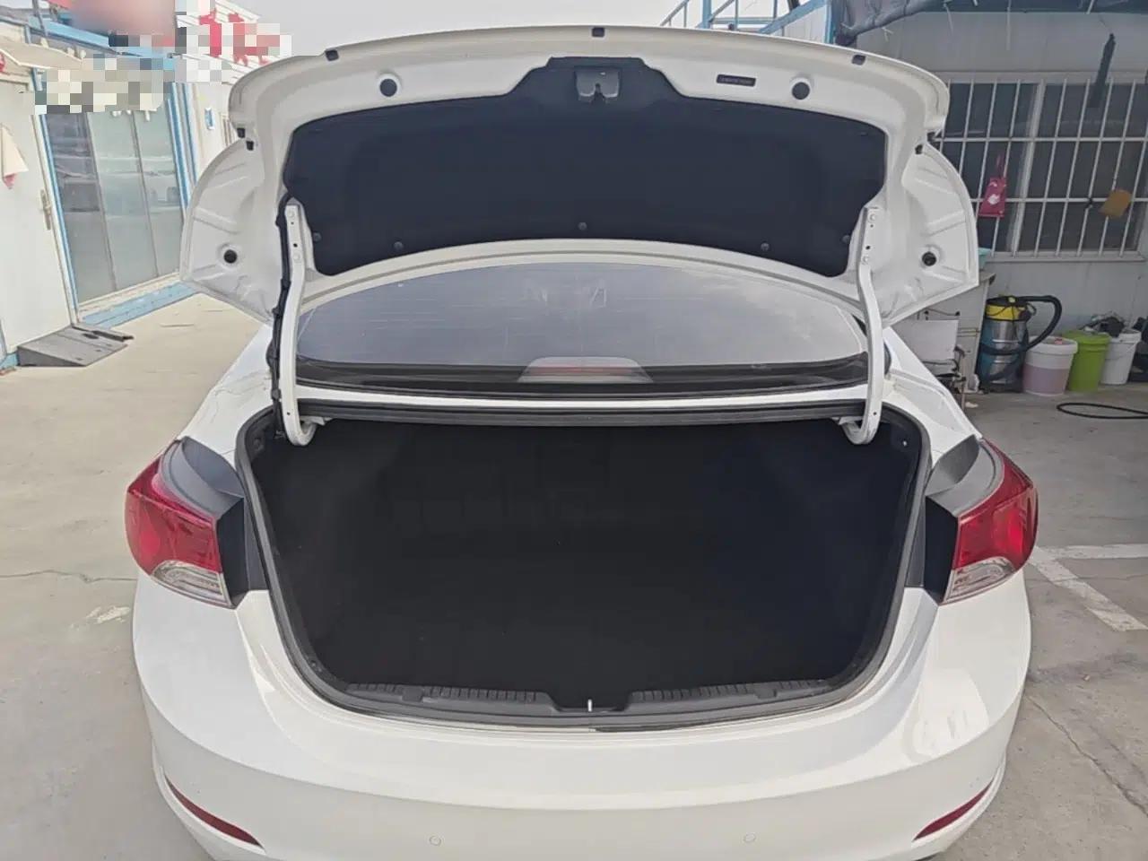 Hyundai Elantra (5th Generation / Langdong) 2015 1.6L Automatic Leading Model — миниатюра 22