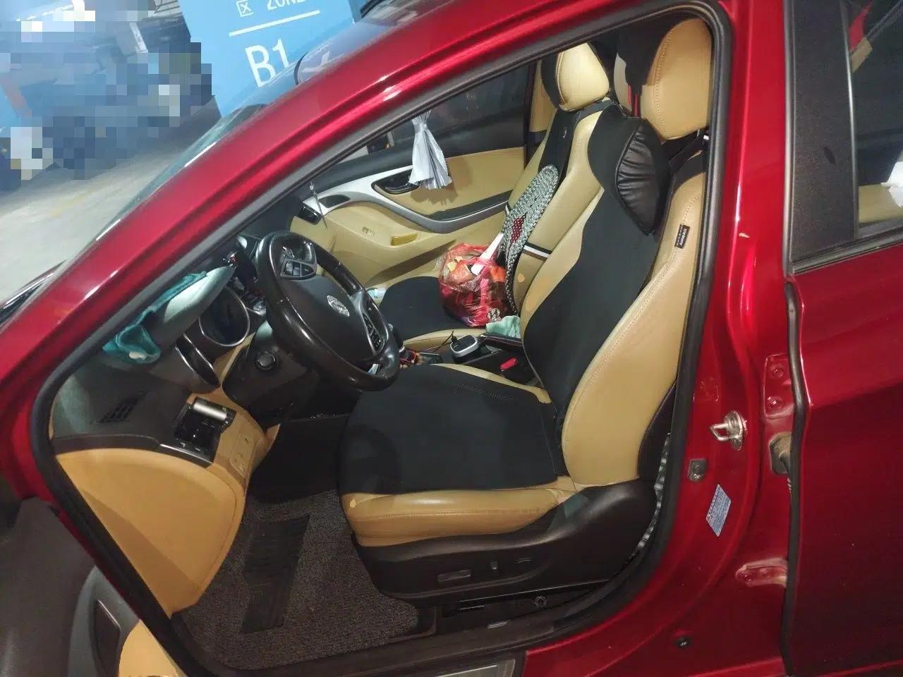 Hyundai Elantra (5th Generation / Langdong) 2012 1.8L Manual Luxury Version — миниатюра 15