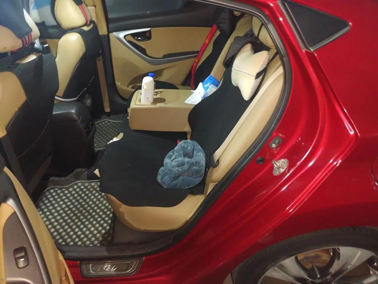 Hyundai Elantra (5th Generation / Langdong) 2012 1.8L Manual Luxury Version — миниатюра 17