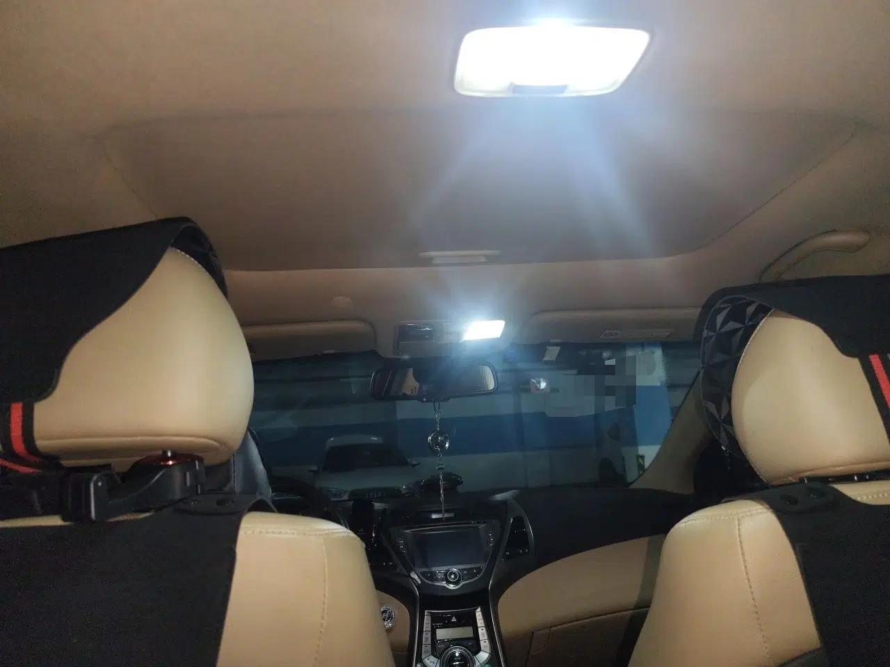 Hyundai Elantra (5th Generation / Langdong) 2012 1.8L Manual Luxury Version — миниатюра 18