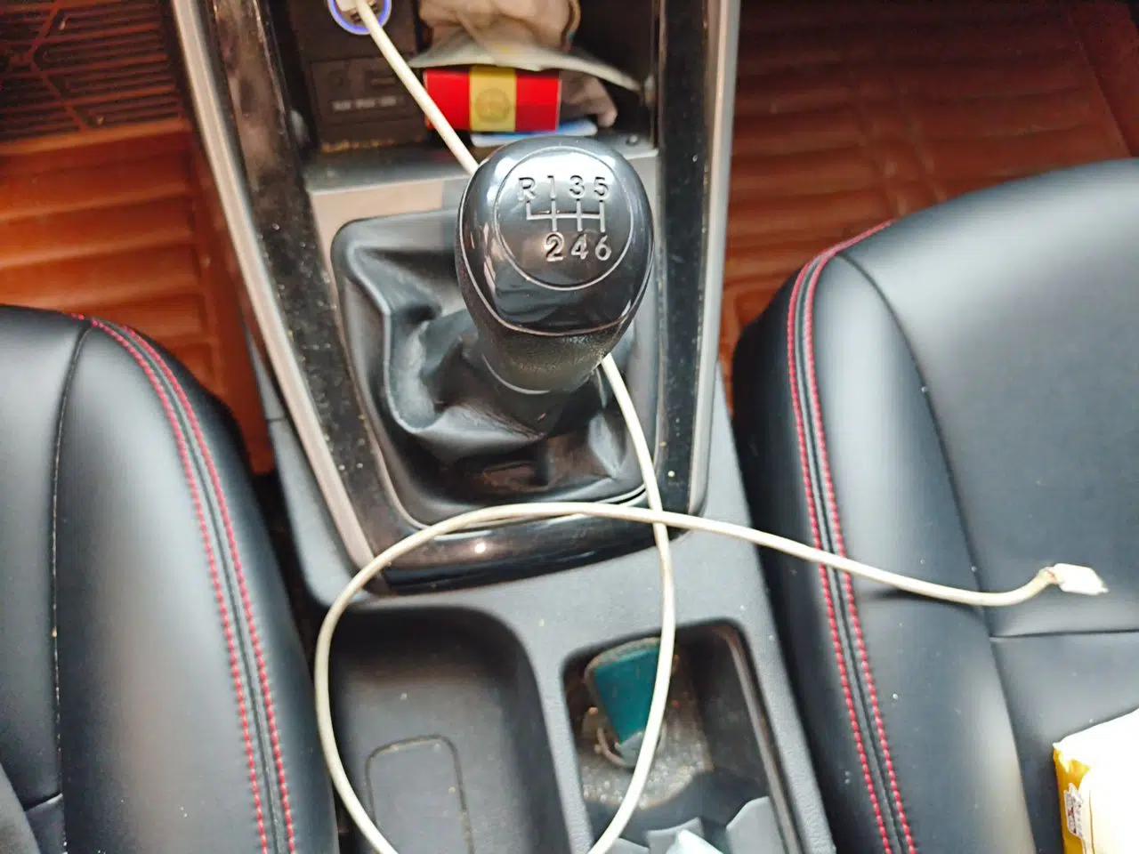 Hyundai Elantra (5th Generation / Langdong) 2012 1.6L Manual Leading Model — миниатюра 14