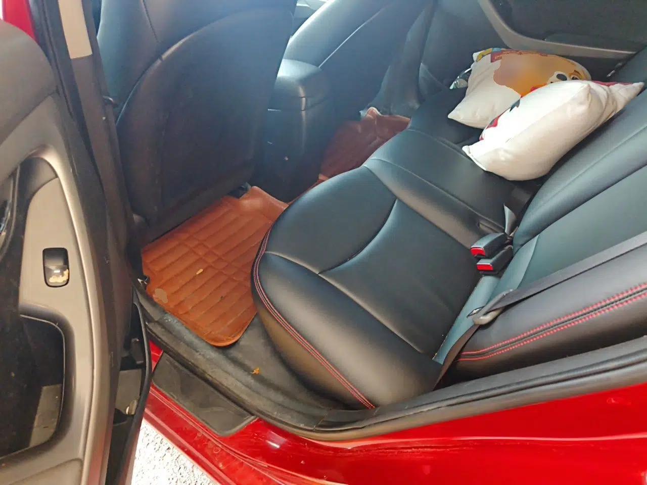 Hyundai Elantra (5th Generation / Langdong) 2012 1.6L Manual Leading Model — миниатюра 17