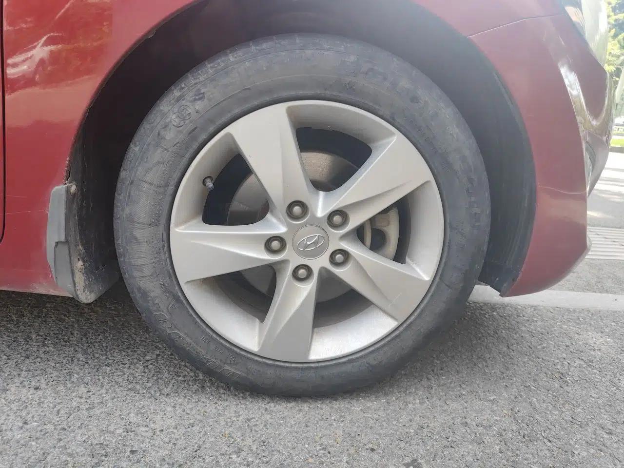 Hyundai Elantra (5th Generation / Langdong) 2012 1.6L Manual Leading Model — миниатюра 8