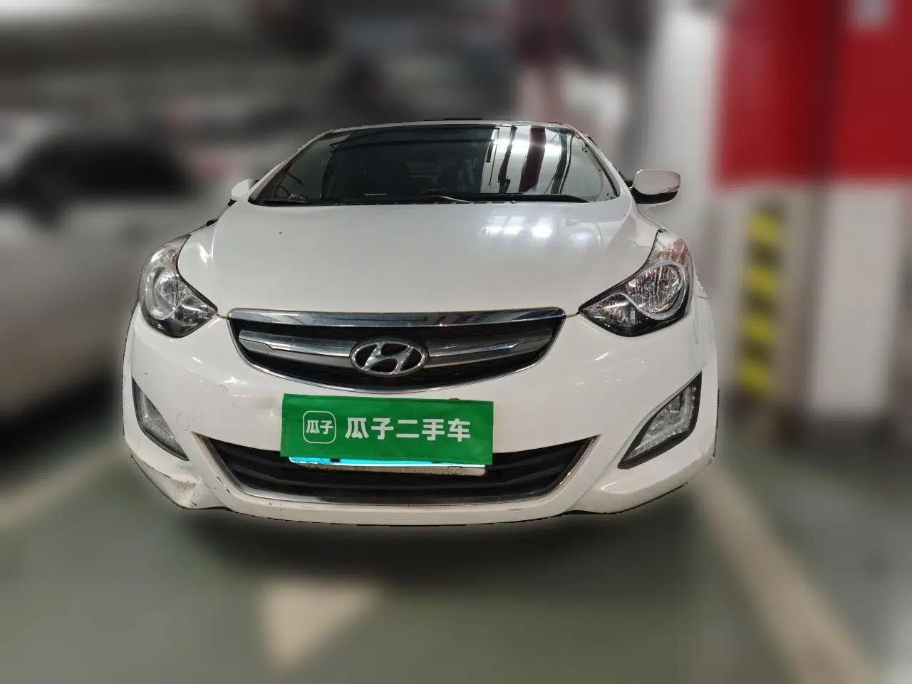 Hyundai Elantra (5th Generation / Langdong) 2015 1.6L Automatic Luxury Model — миниатюра 2