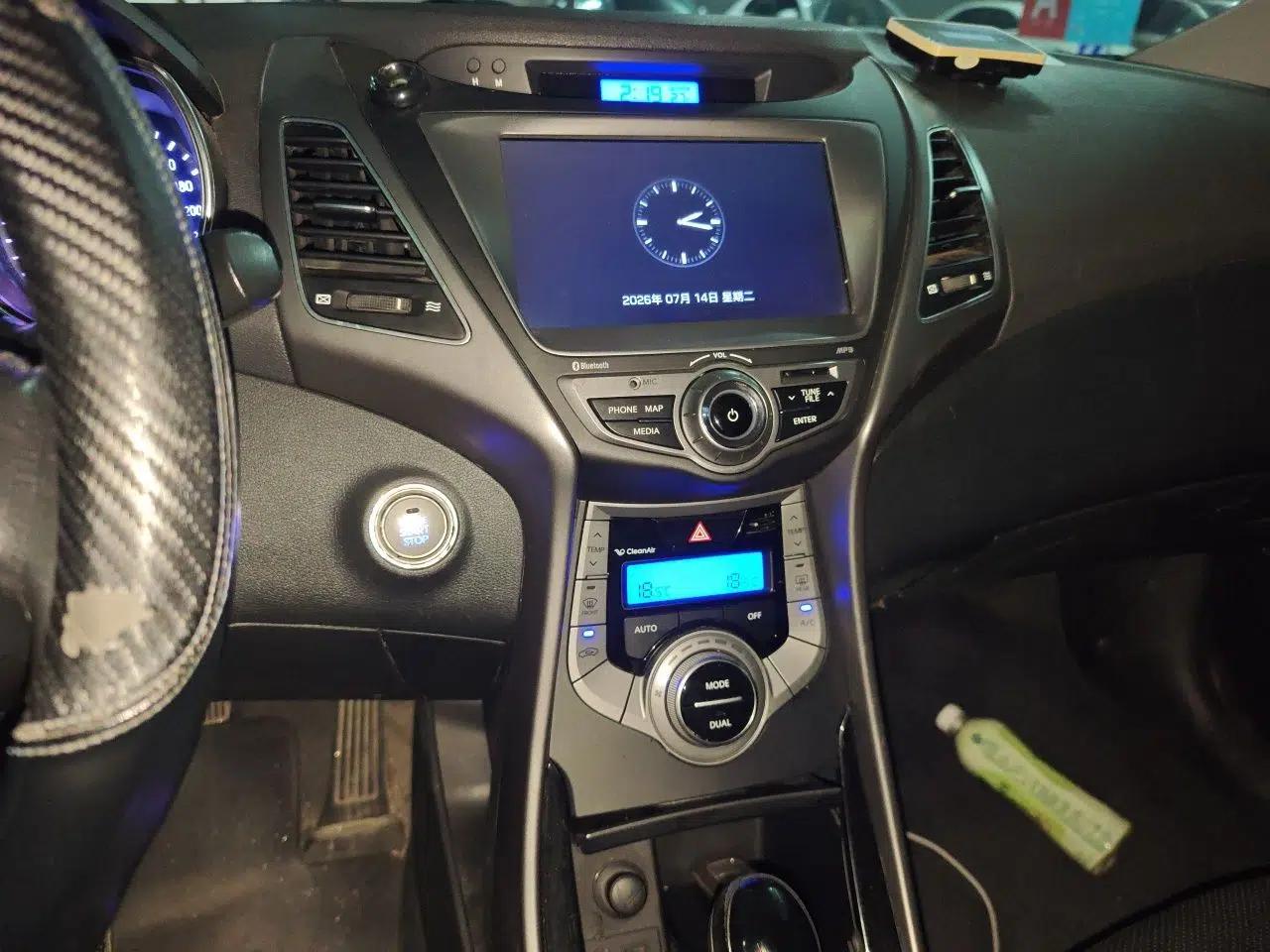 Hyundai Elantra (5th Generation / Langdong) 2015 1.6L Automatic Luxury Model — миниатюра 13