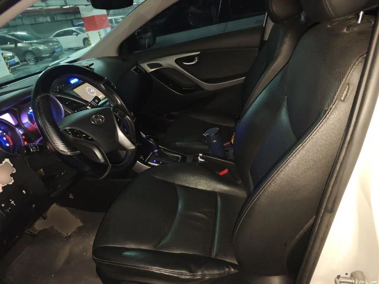 Hyundai Elantra (5th Generation / Langdong) 2015 1.6L Automatic Luxury Model — миниатюра 16