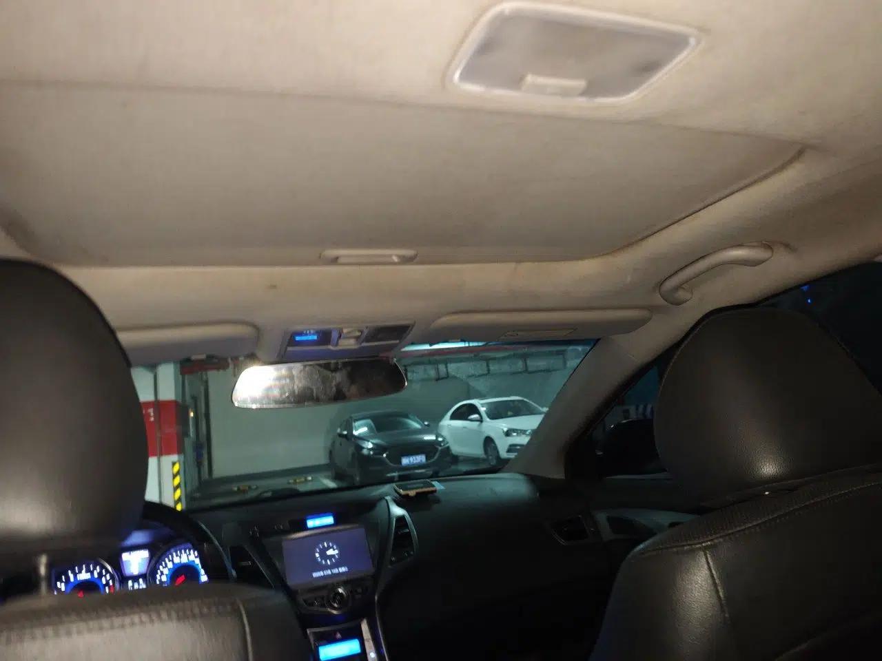 Hyundai Elantra (5th Generation / Langdong) 2015 1.6L Automatic Luxury Model — миниатюра 18