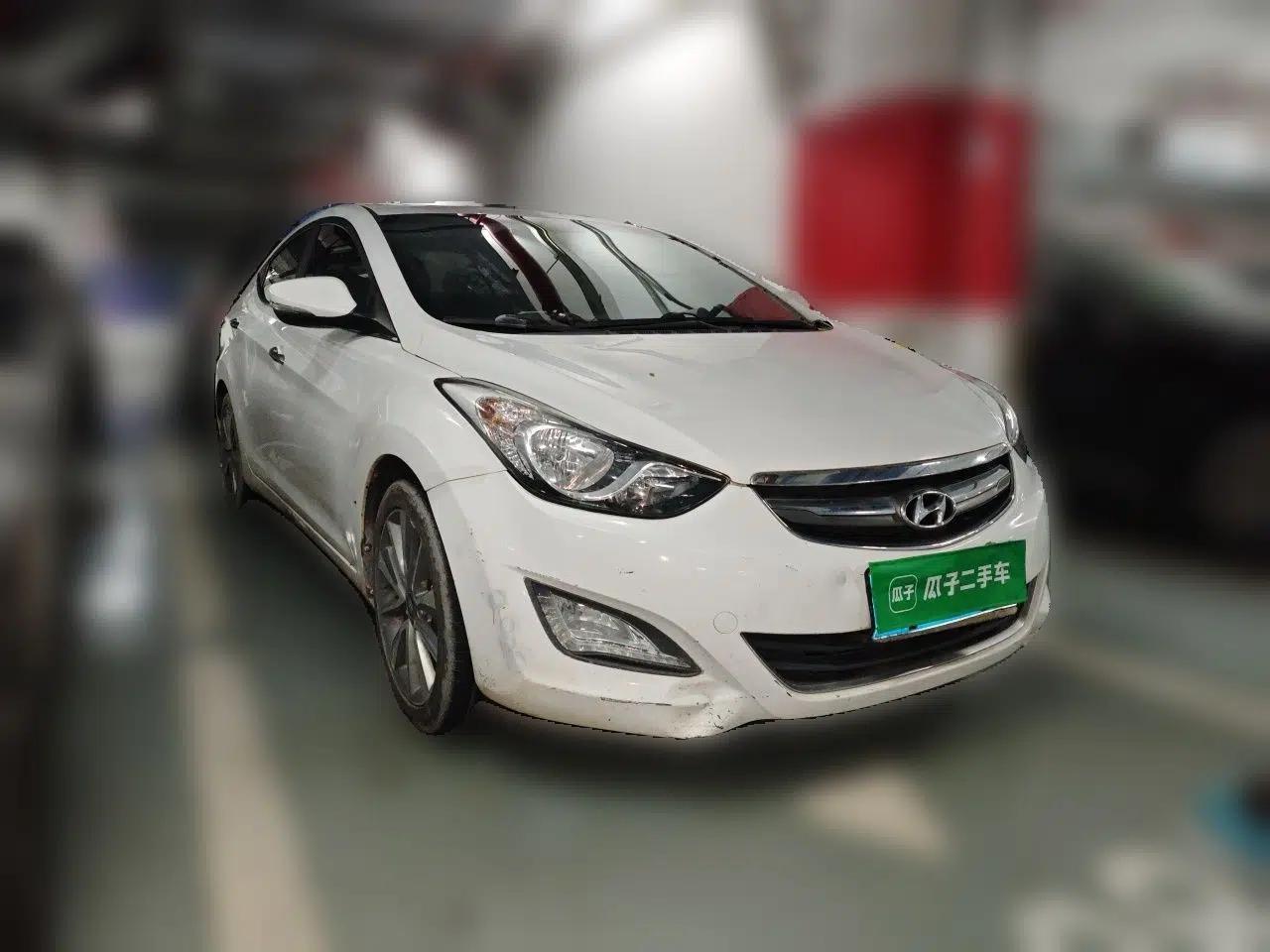 Hyundai Elantra (5th Generation / Langdong) 2015 1.6L Automatic Luxury Model — миниатюра 3