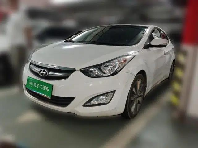 Hyundai Elantra (5th Generation / Langdong) 2015 1.6L Automatic Luxury Model