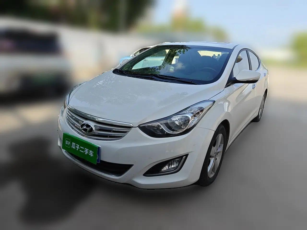 Hyundai Elantra (5th Generation / Langdong) 2013 1.6L Automatic Luxury Model — миниатюра 1