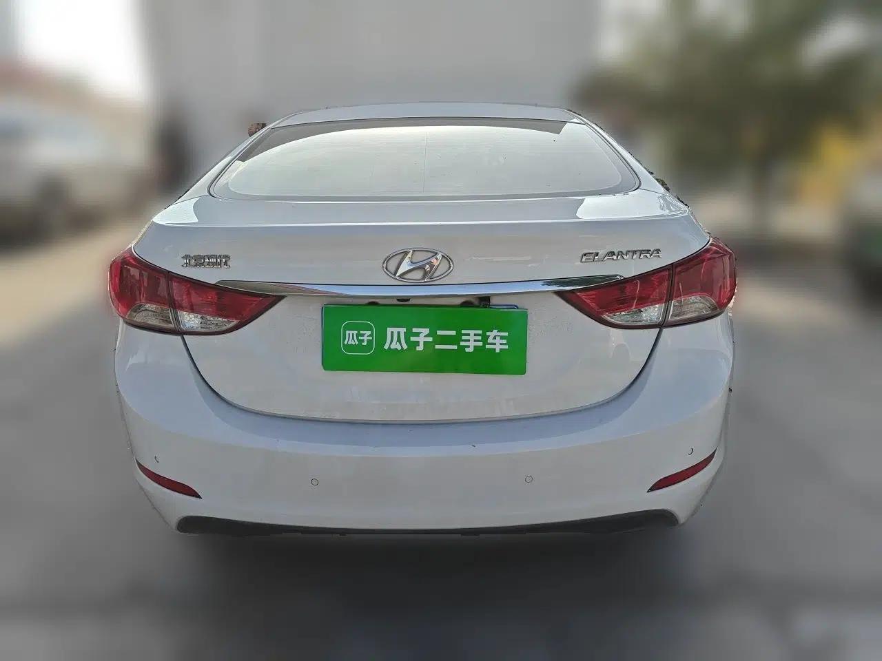 Hyundai Elantra (5th Generation / Langdong) 2013 1.6L Automatic Luxury Model — миниатюра 5