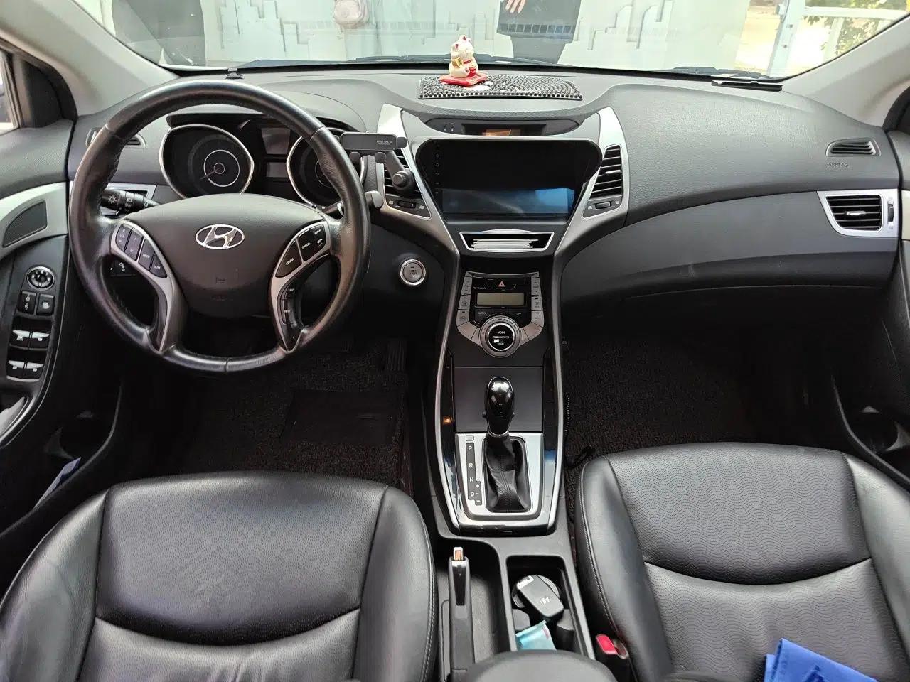 Hyundai Elantra (5th Generation / Langdong) 2013 1.6L Automatic Luxury Model — миниатюра 9