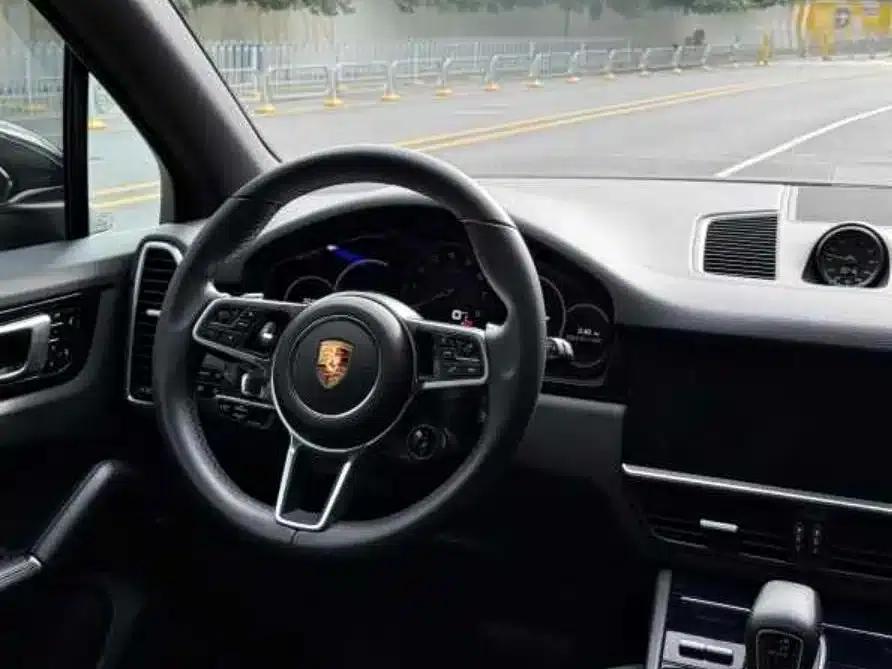 2019 Cayenne E-Hybrid 2.0T — миниатюра 11