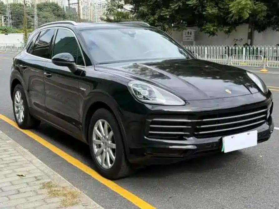 2019 Cayenne E-Hybrid 2.0T — миниатюра 3