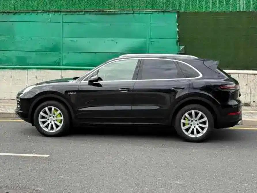 2019 Cayenne E-Hybrid 2.0T — миниатюра 7