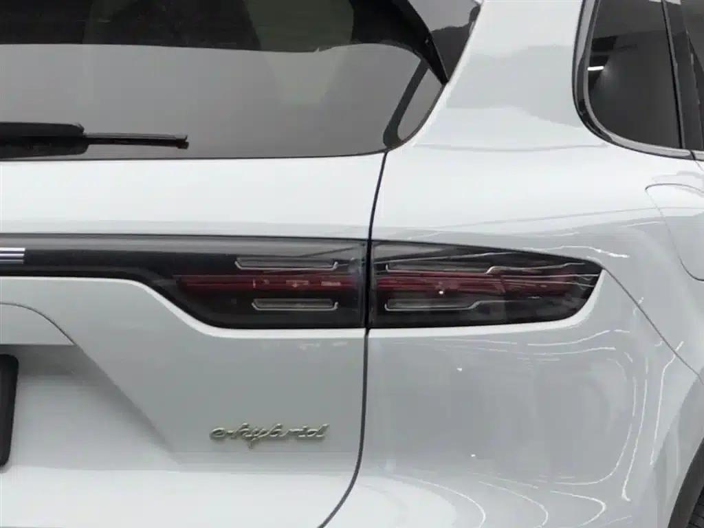 2019 Cayenne E-Hybrid 2.0T — миниатюра 6