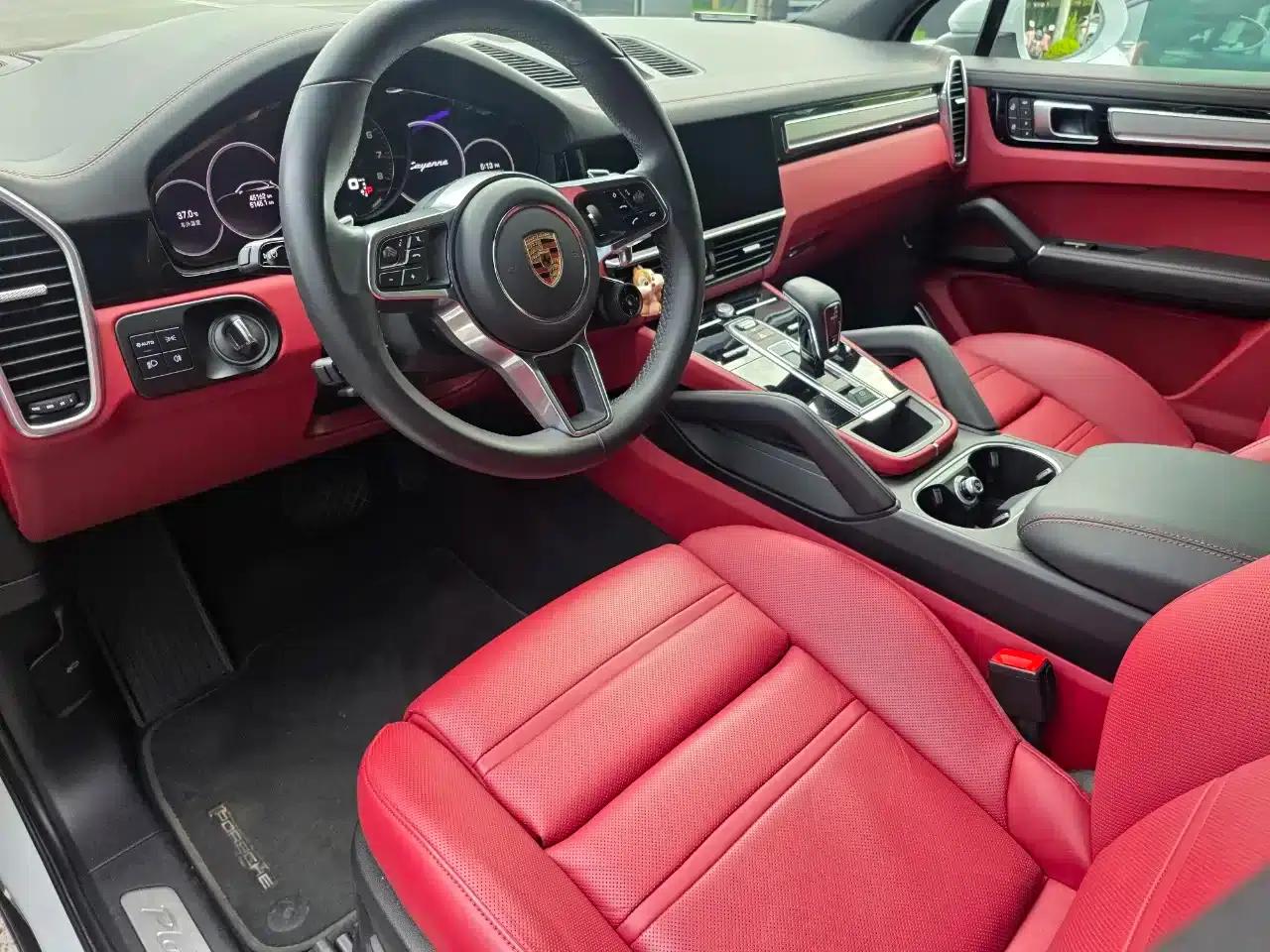 2023 Cayenne E-Hybrid 2.0T Platinum Edition — миниатюра 14