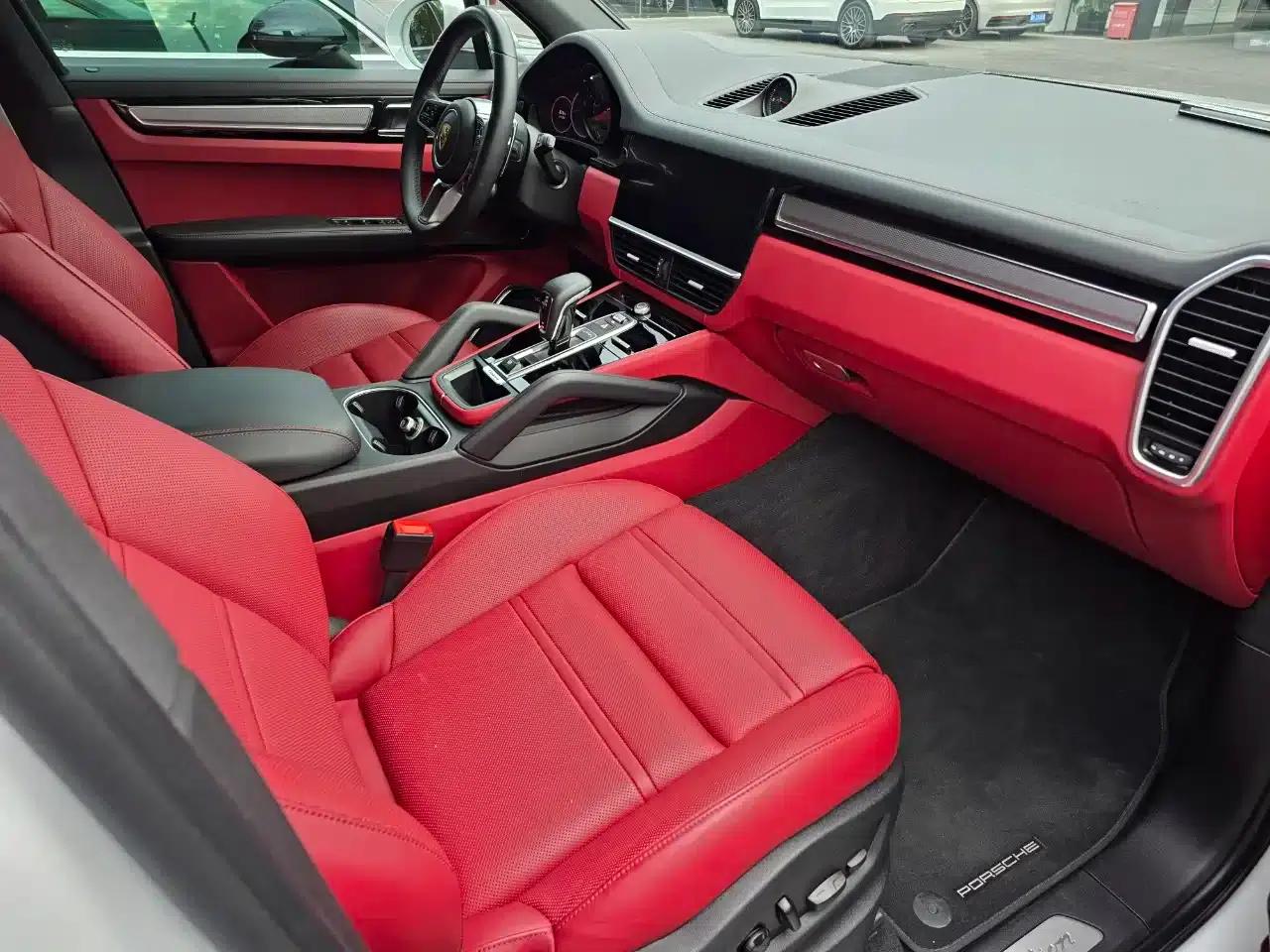 2023 Cayenne E-Hybrid 2.0T Platinum Edition — миниатюра 7