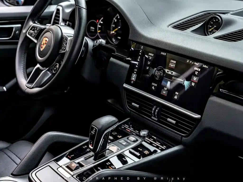 2019 Cayenne E-Hybrid 2.0T — миниатюра 5