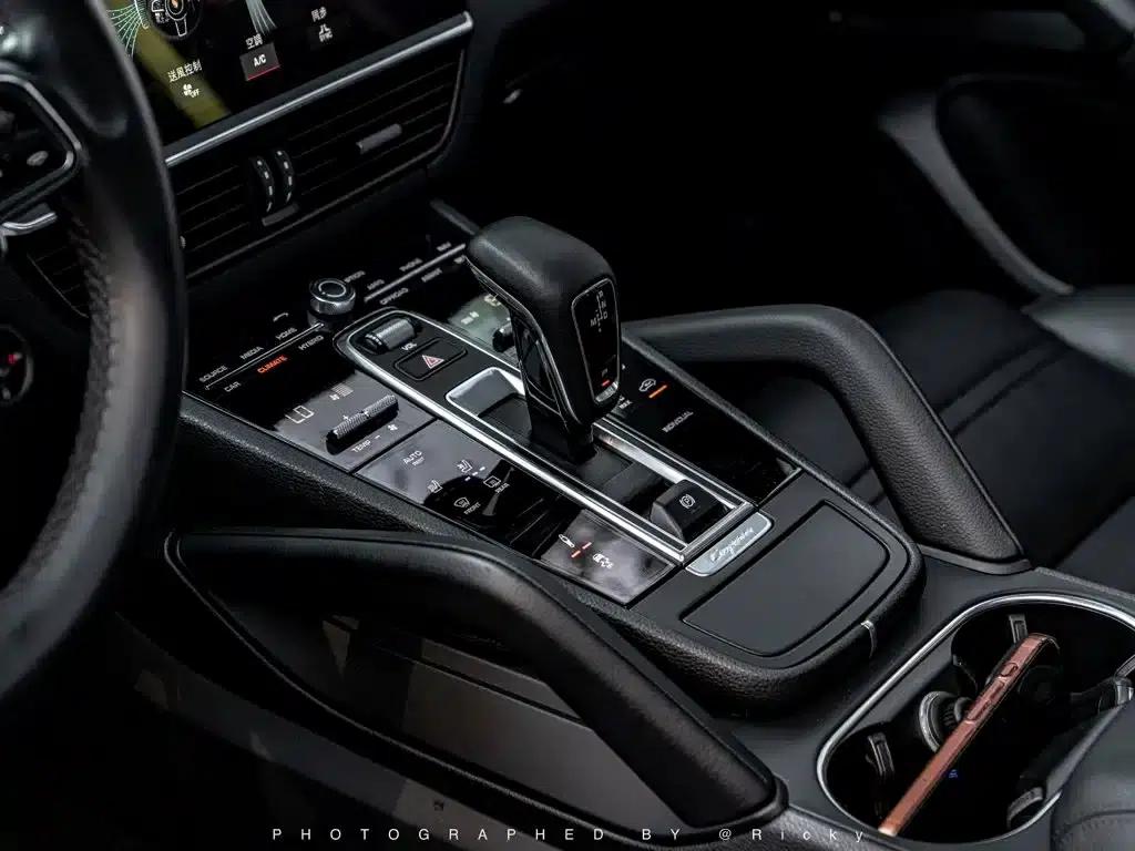 2019 Cayenne E-Hybrid 2.0T — миниатюра 7