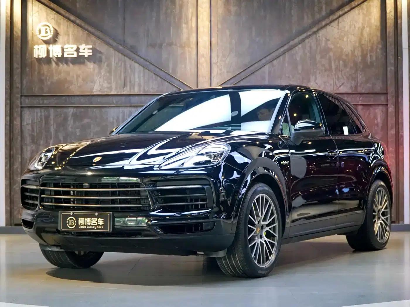 2023 Cayenne E-Hybrid 2.0T Platinum Edition — миниатюра 1