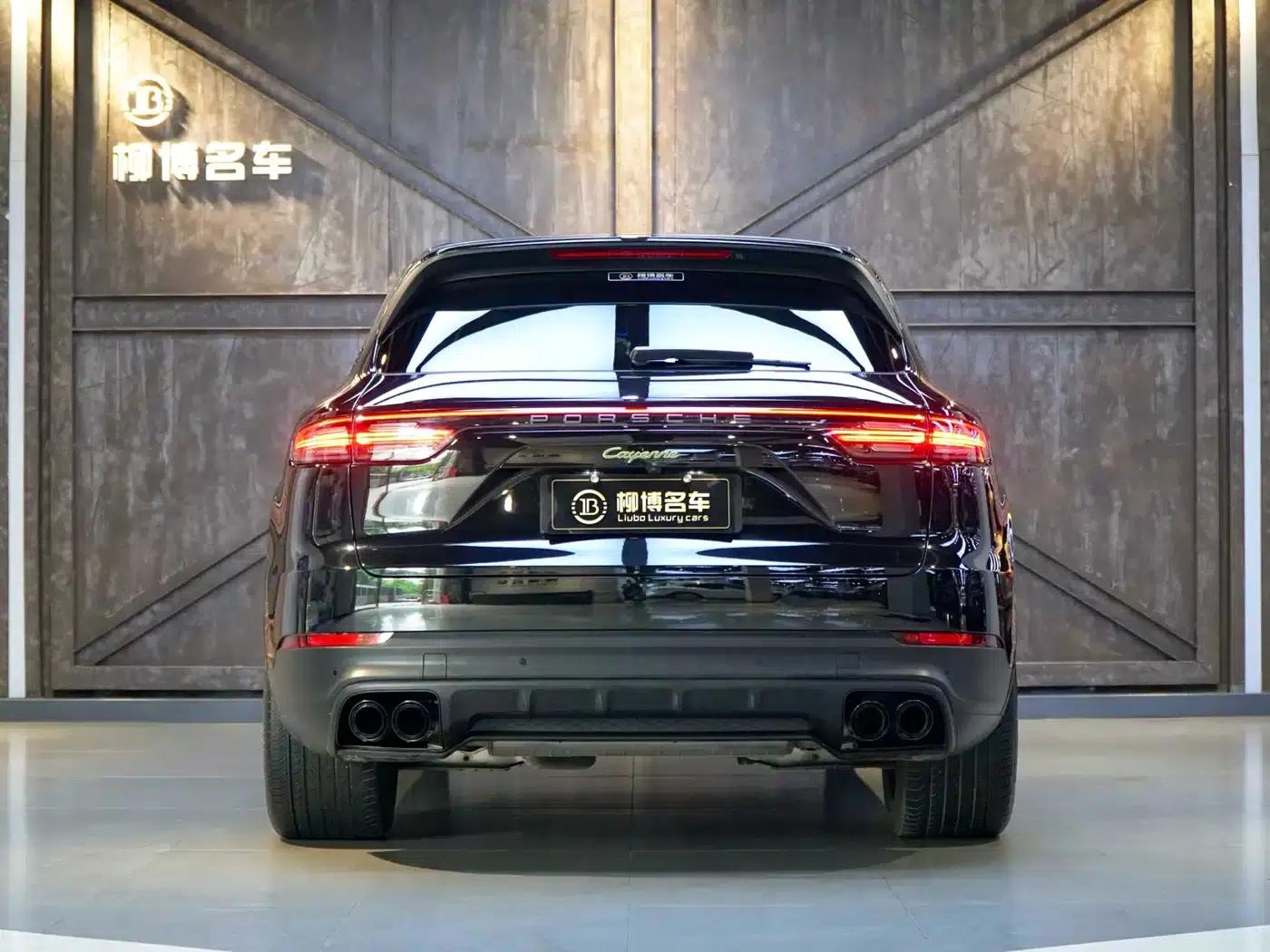 2023 Cayenne E-Hybrid 2.0T Platinum Edition — миниатюра 3