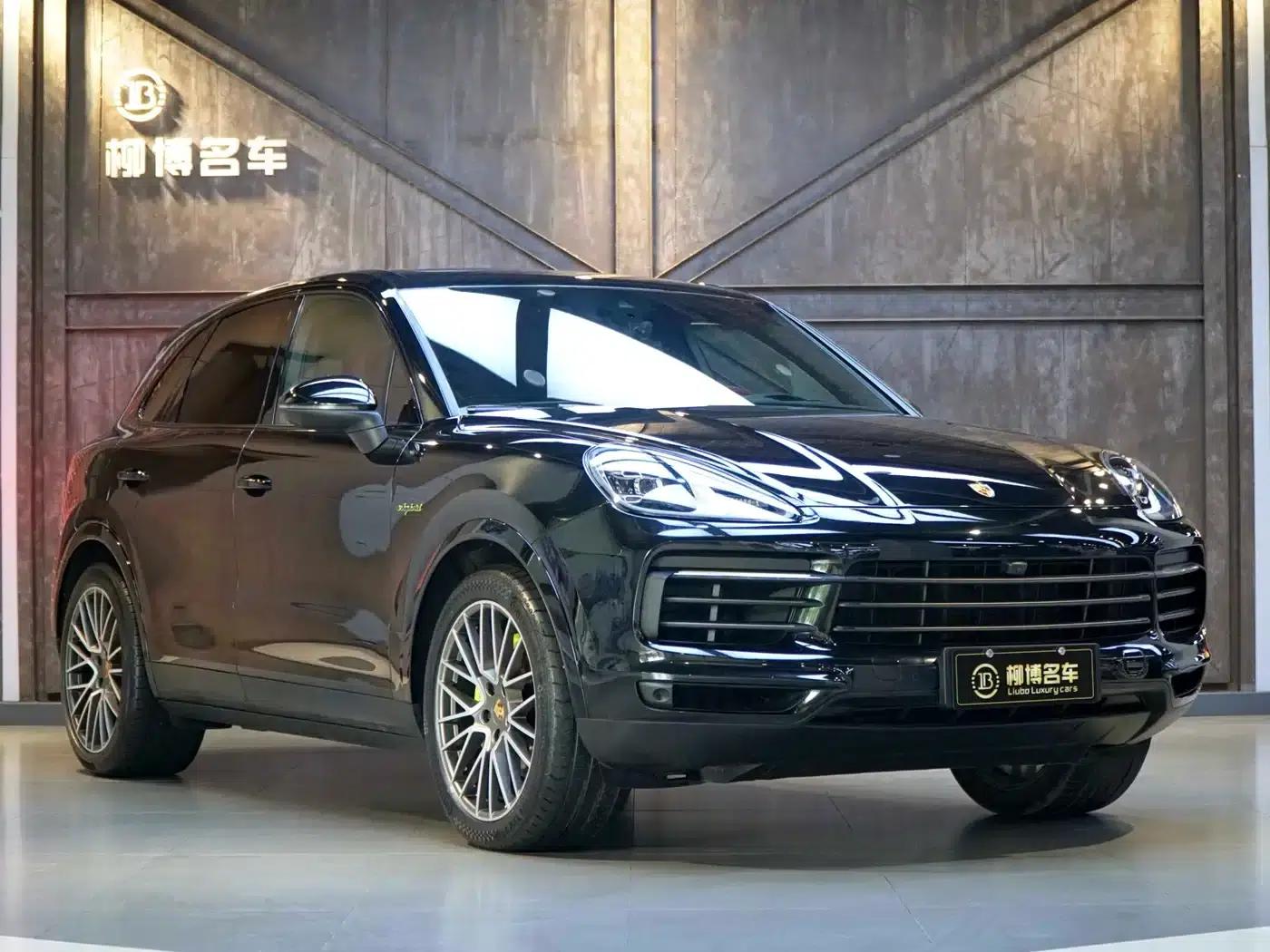 2023 Cayenne E-Hybrid 2.0T Platinum Edition — миниатюра 24