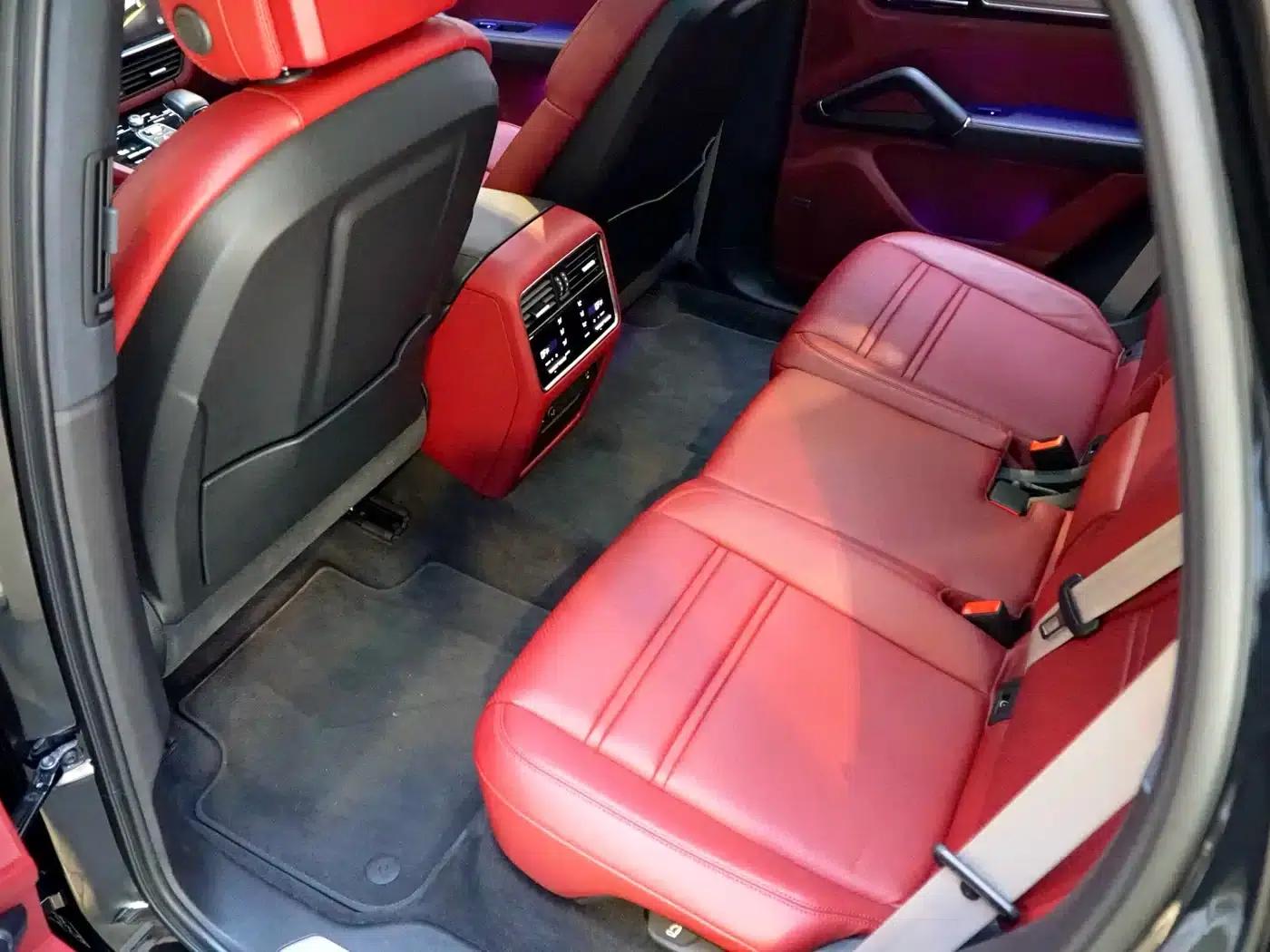 2023 Cayenne E-Hybrid 2.0T Platinum Edition — миниатюра 5