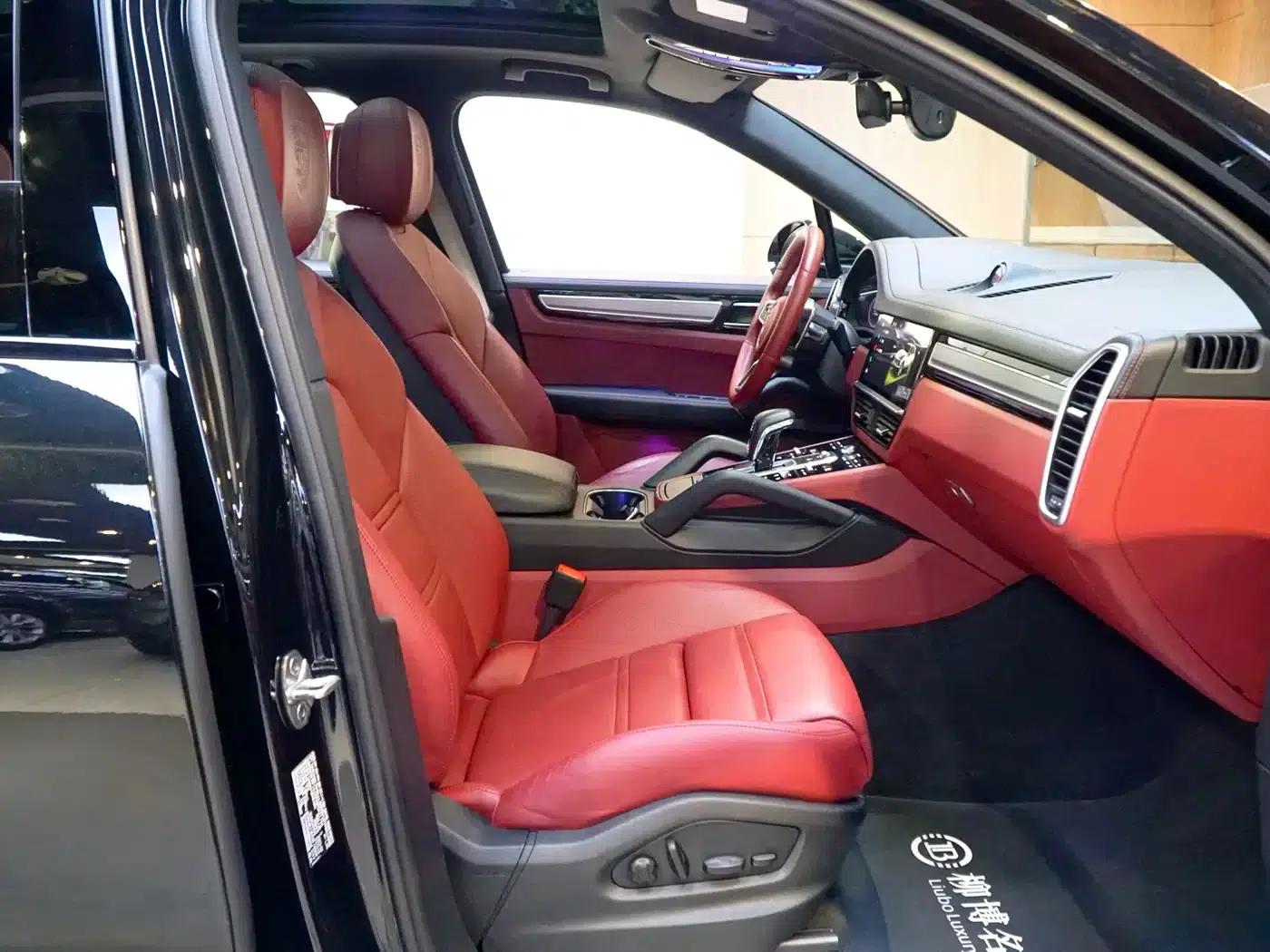 2023 Cayenne E-Hybrid 2.0T Platinum Edition — миниатюра 10