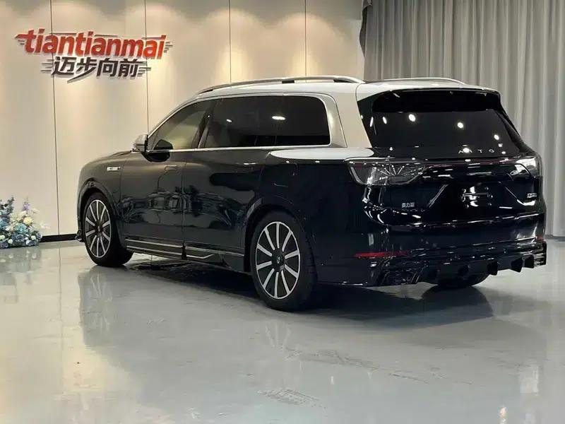 Wenjie M9 2024 Pure Electric Max Six-Seat Version — миниатюра 4
