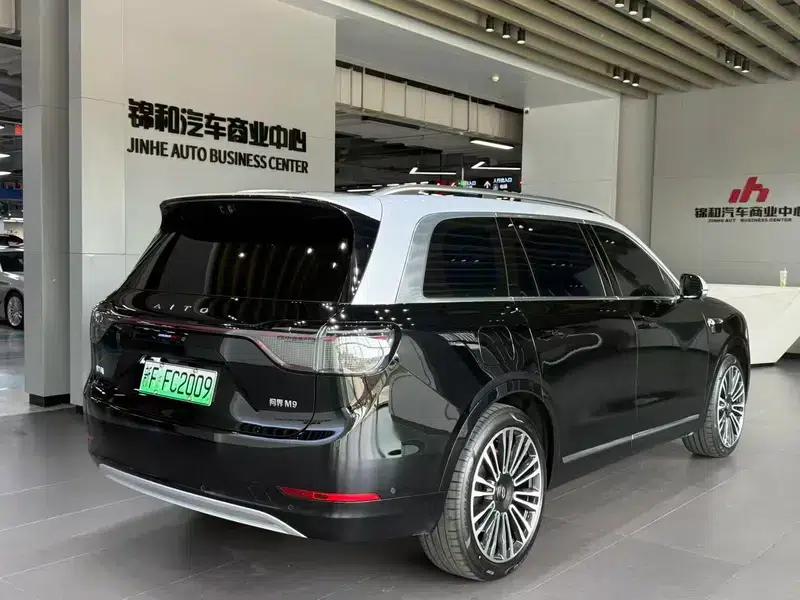 Wenjie M9 2025 Ultra Extended Range Six-Seat Version (192-line LiDAR) — миниатюра 6