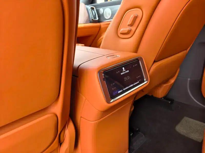 Wenjie M9 2025 Ultra Extended Range Six-Seat Version (192-line LiDAR) — миниатюра 18