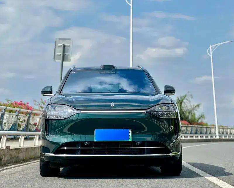 Wenjie M9 2025 Ultra Range Extended 5-Seat Version (192-line LiDAR) — миниатюра 2