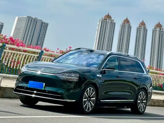 Wenjie M9 2025 Ultra Range Extended 5-Seat Version (192-line LiDAR)