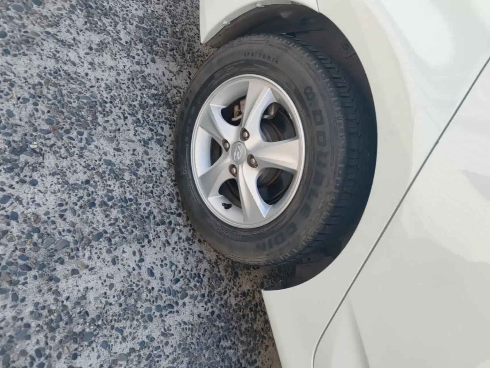 Hyundai Verna (older generation) 2016 1.4L Automatic Leading-Edge GLX — миниатюра 11