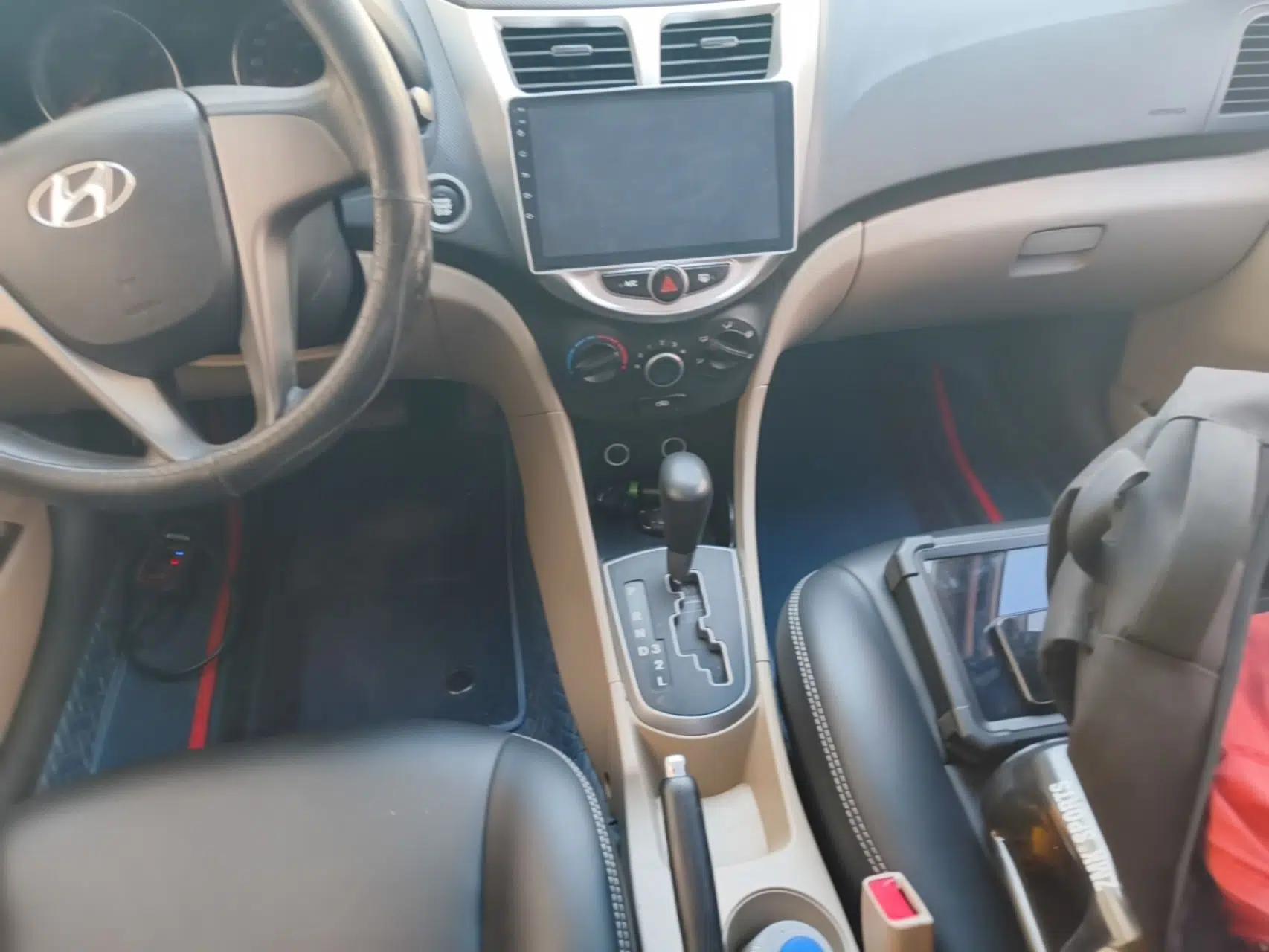 Hyundai Verna (older generation) 2016 1.4L Automatic Leading-Edge GLX — миниатюра 16