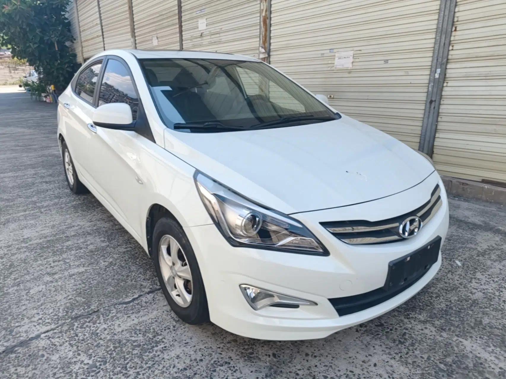 Hyundai Verna (older generation) 2016 1.4L Automatic Leading-Edge GLX — миниатюра 3