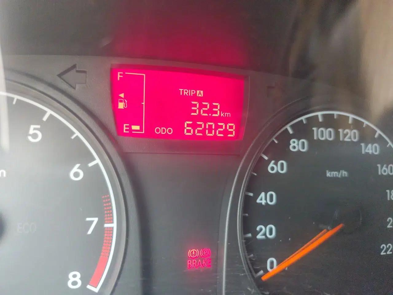 Hyundai Verna (older generation) 2010 Sedan 1.4L Manual Comfort GS — миниатюра 12