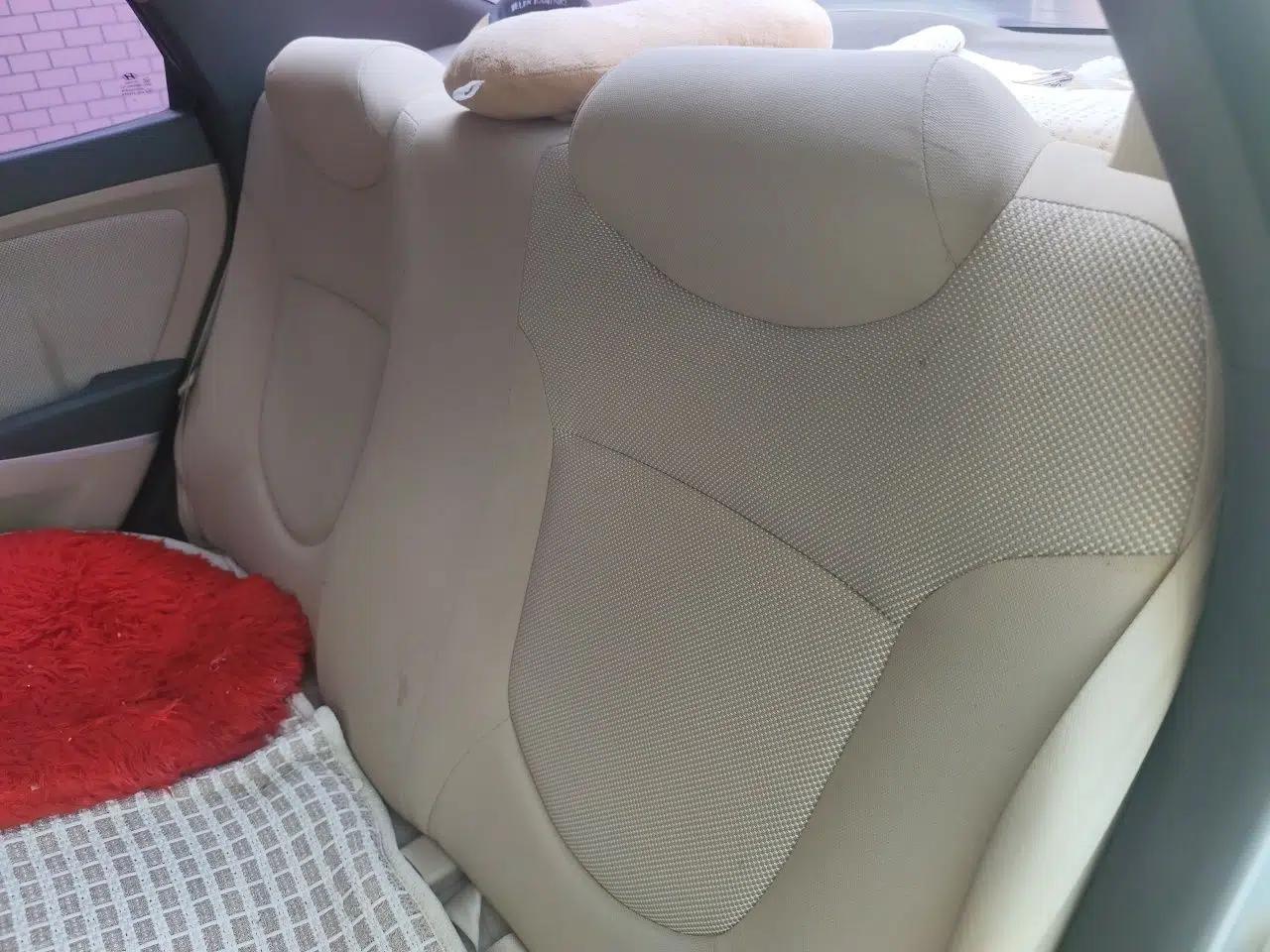 Hyundai Verna (older generation) 2010 Sedan 1.4L Manual Comfort GS — миниатюра 17