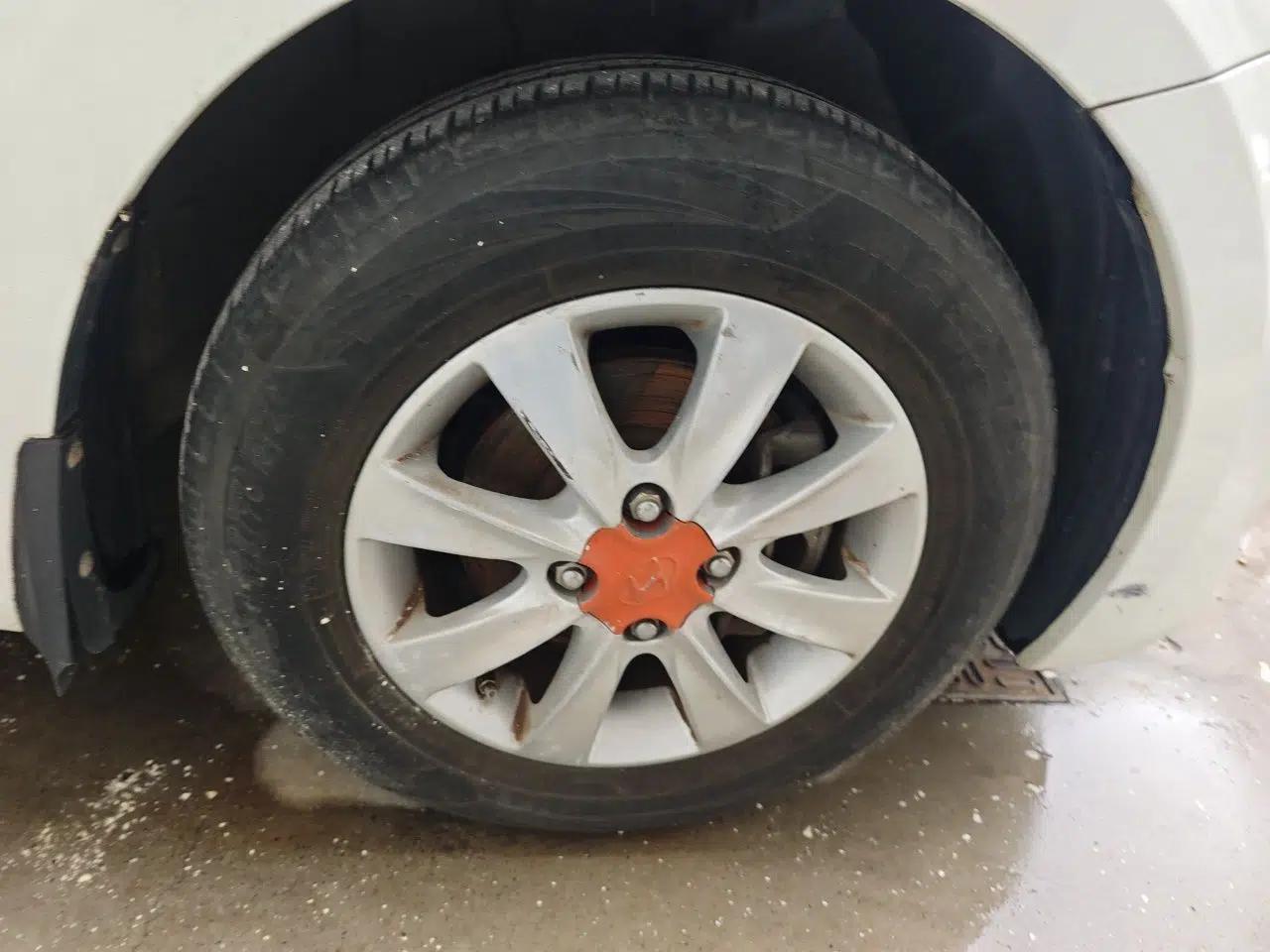 Hyundai Verna (older generation) 2010 Sedan 1.4L Manual Comfort GS — миниатюра 8